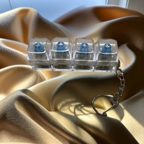 Keyboard Keycap Stress Relief Keychain Mechanical 4 Button Fidget Tool for Adult Kids Office Decompression Gadget Tech Keychain