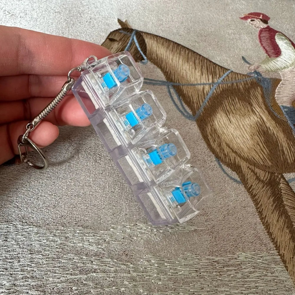 Keyboard Keycap Stress Relief Keychain Mechanical 4 Button Fidget Tool for Adult Kids Office Decompression Gadget Tech Keychain